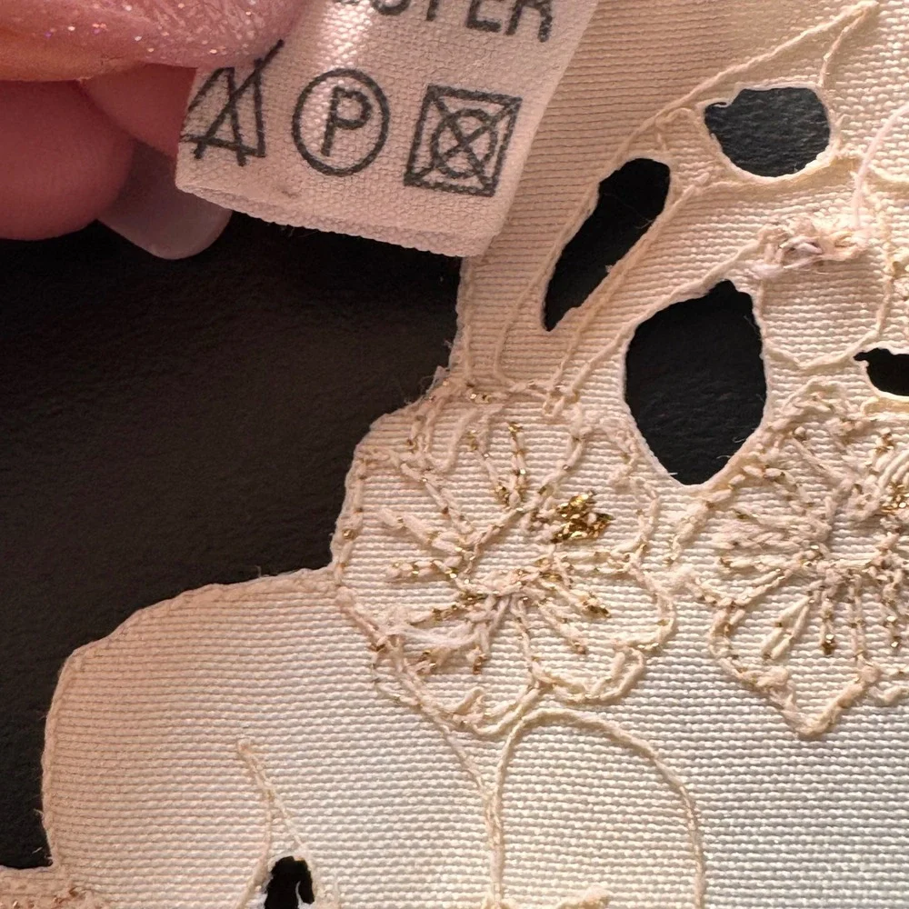 Vintage Embroidered Bunny Rabbit‎ Doily Table Decor Easter Spring